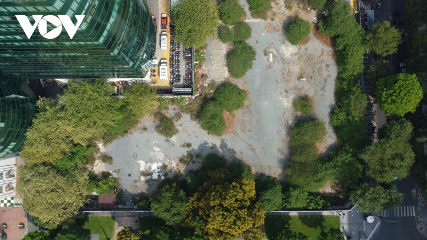 Đất công bỏ trống tại TP.HCM được rà soát để làm công viên tạm, vườn hoa